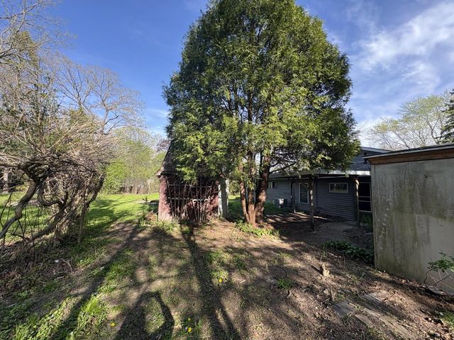 13010 W Honey LANE, New Berlin, WI 53151