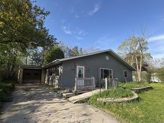 13010 W Honey LANE, New Berlin, WI 53151