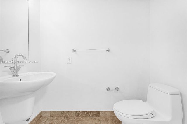 41 SE 5th St 406, Miami, FL 33131