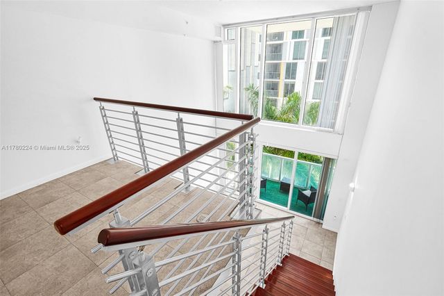 41 SE 5th St 406, Miami, FL 33131