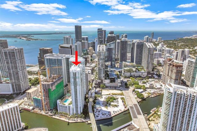 41 SE 5th St 406, Miami, FL 33131