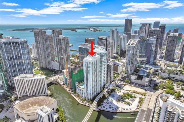 41 SE 5th St 406, Miami, FL 33131