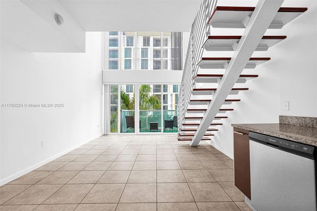 41 SE 5th St 406, Miami, FL 33131