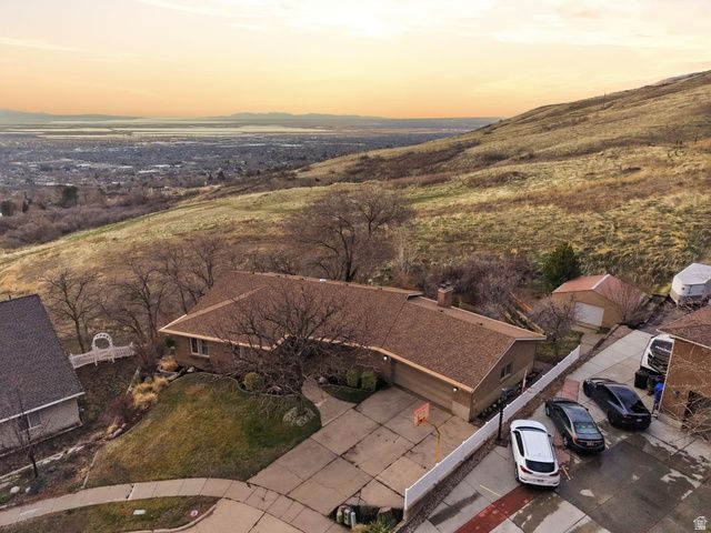 933 NORTHERN HILLS CIR, Bountiful, UT 84010