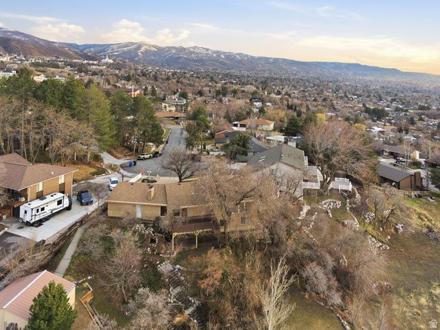 933 NORTHERN HILLS CIR, Bountiful, UT 84010