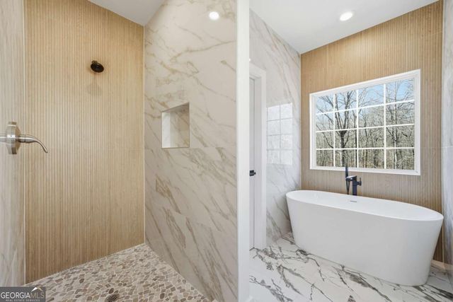 5975 Windsor Creek Drive, Douglasville, GA 30135