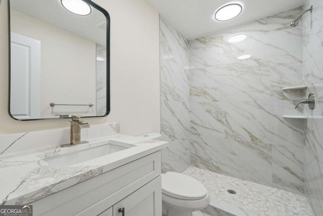 5975 Windsor Creek Drive, Douglasville, GA 30135