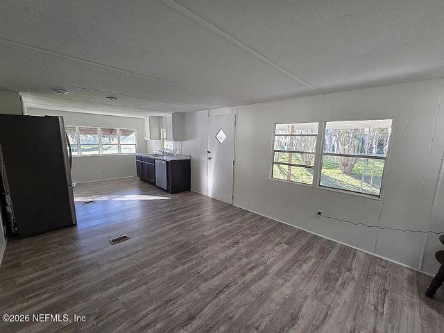 200 E CHAR Lane, Crescent City, FL 32112