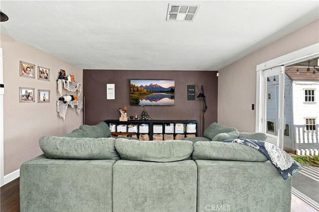 2065 W Ontario, Corona, CA 92882