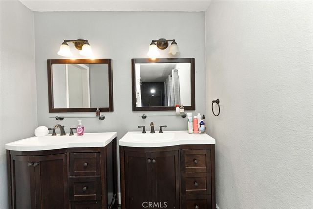2065 W Ontario, Corona, CA 92882