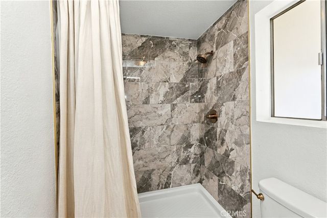 2065 W Ontario, Corona, CA 92882