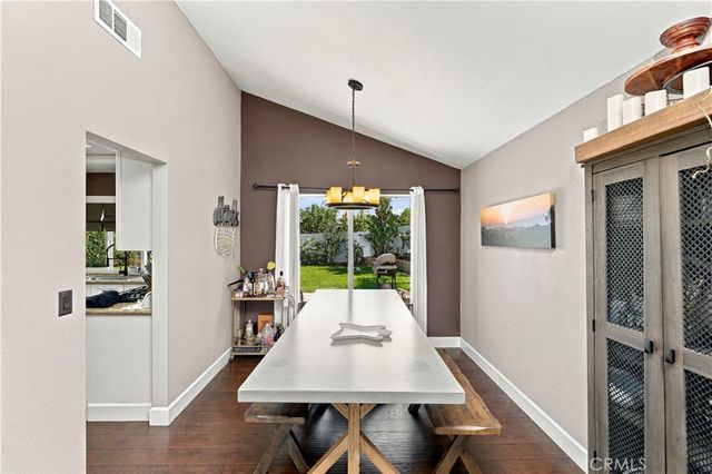 2065 W Ontario, Corona, CA 92882