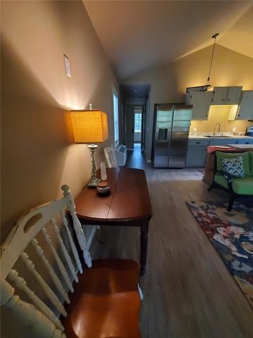 1 B. Cross Street, Eureka Springs, AR 72632