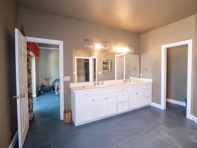 1601 E Hefner Road, Oklahoma City, OK 73131