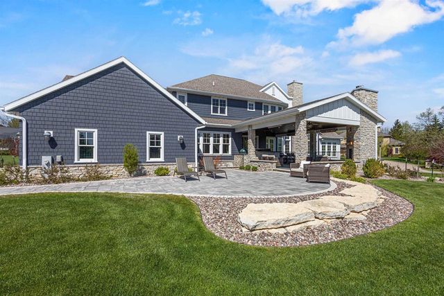 2427 E HIGHPOND CROSSING, Appleton, WI 54913