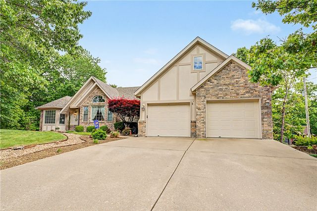 82 Cullen Hills Drive, Bella Vista, AR 72715