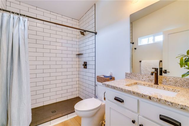27257 Sunset Beach Lane, Eagle Rock, MO 65641