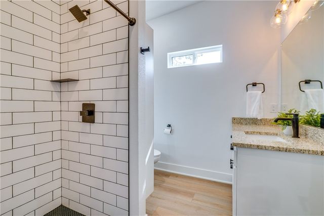 27257 Sunset Beach Lane, Eagle Rock, MO 65641