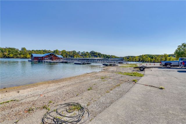 27257 Sunset Beach Lane, Eagle Rock, MO 65641