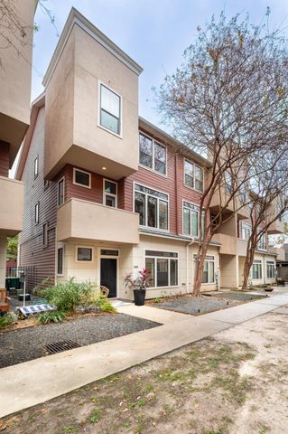 1006 Yale Street, Houston, TX 77008