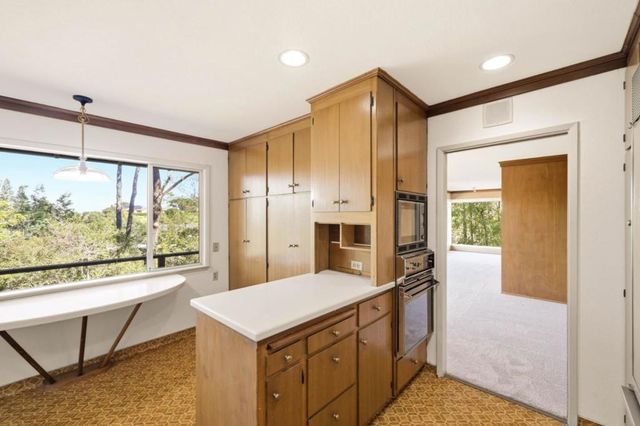 285 Golden Oak Drive, Portola Valley, CA 94028