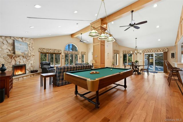 5 Shawmont Lane, Stony Brook, NY 11790