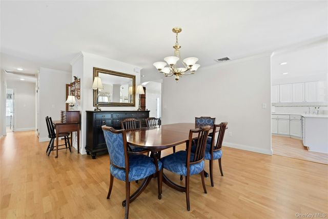 5 Shawmont Lane, Stony Brook, NY 11790