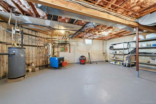 5 Shawmont Lane, Stony Brook, NY 11790