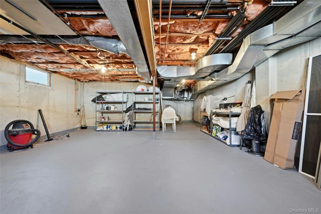 5 Shawmont Lane, Stony Brook, NY 11790