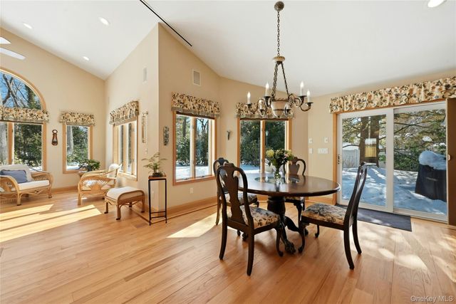 5 Shawmont Lane, Stony Brook, NY 11790