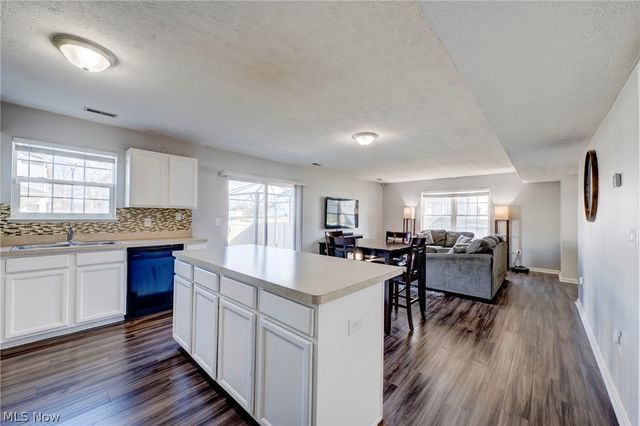 3558 E 71st Street, Cleveland, OH 44105