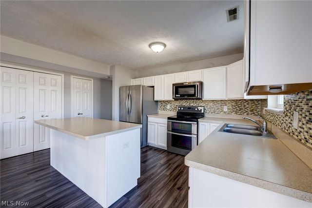 3558 E 71st Street, Cleveland, OH 44105