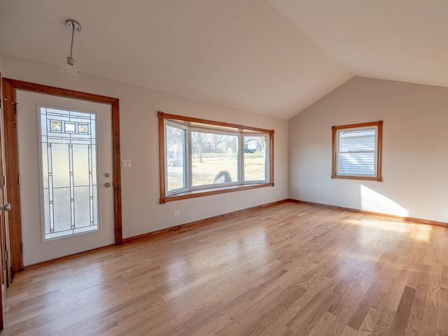 574 Hitchcock Avenue, Lisle, IL 60532