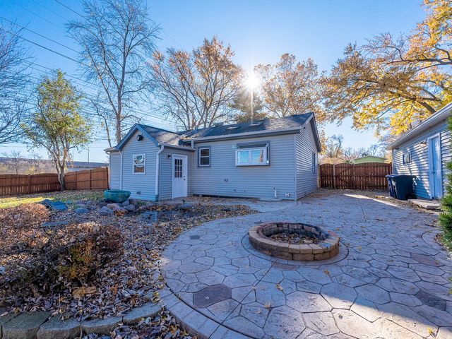 574 Hitchcock Avenue, Lisle, IL 60532