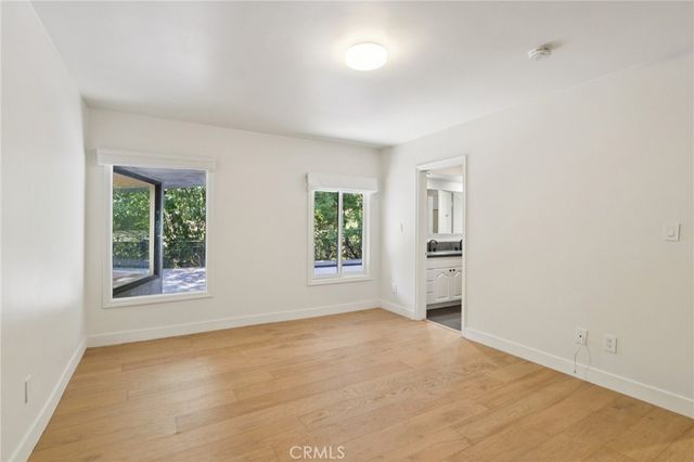 4900 Queen Victoria, Woodland Hills, CA 91364