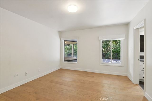 4900 Queen Victoria, Woodland Hills, CA 91364