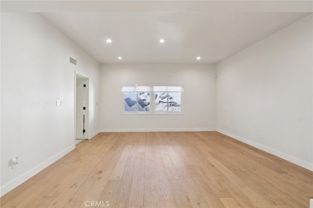 4900 Queen Victoria, Woodland Hills, CA 91364