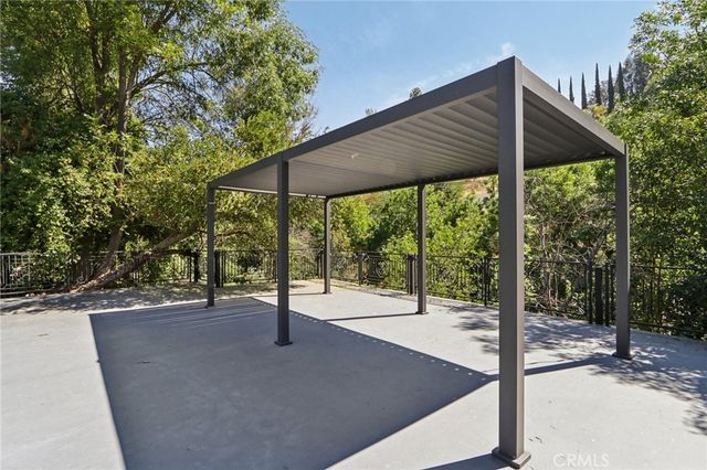 4900 Queen Victoria, Woodland Hills, CA 91364