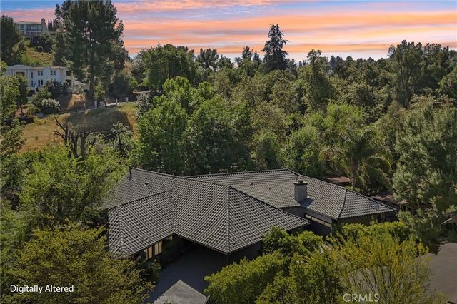 4900 Queen Victoria, Woodland Hills, CA 91364