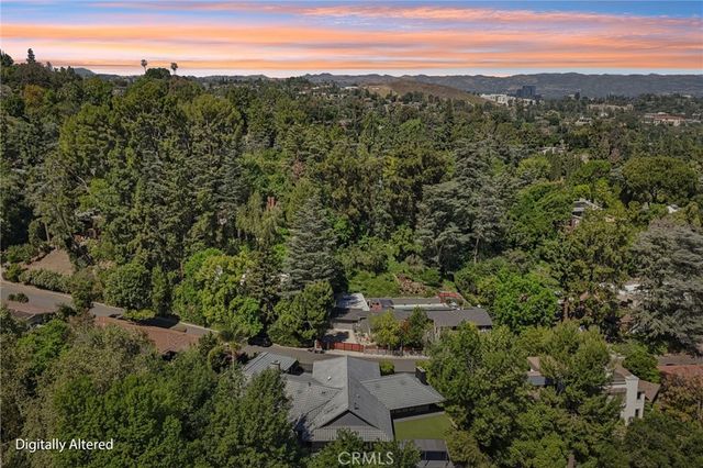 4900 Queen Victoria, Woodland Hills, CA 91364