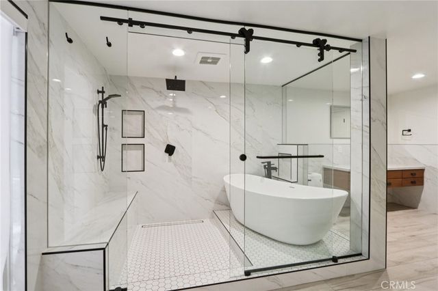 4900 Queen Victoria, Woodland Hills, CA 91364
