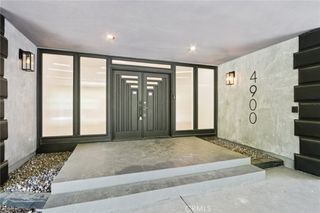 4900 Queen Victoria, Woodland Hills, CA 91364