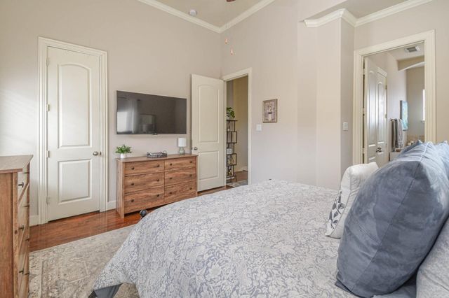 1506 W 23rd Street B, Houston, TX 77008