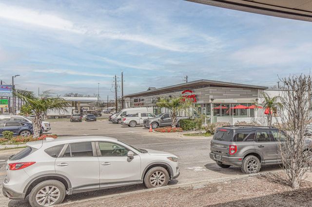 1506 W 23rd Street B, Houston, TX 77008