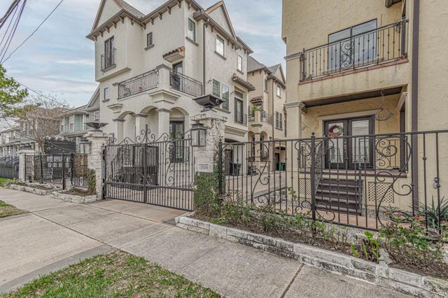 1506 W 23rd Street B, Houston, TX 77008