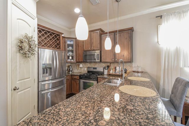 1506 W 23rd Street B, Houston, TX 77008