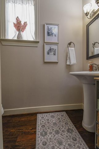 1506 W 23rd Street B, Houston, TX 77008