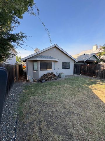 1315 Hidalgo Cir, Roseville, CA 95747