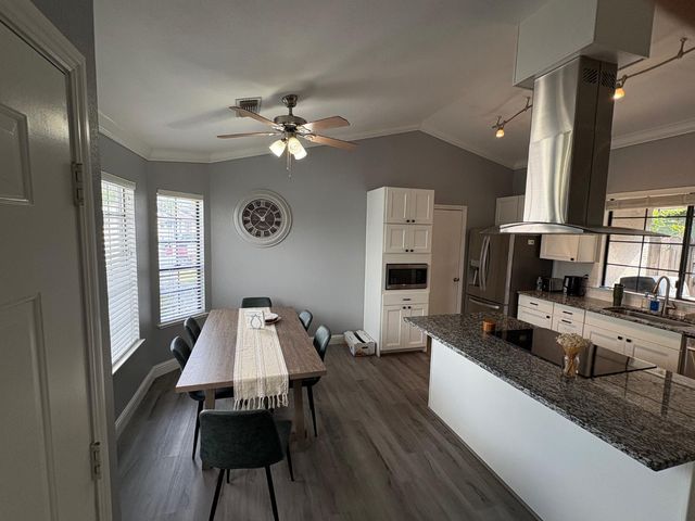 1315 Hidalgo Cir, Roseville, CA 95747