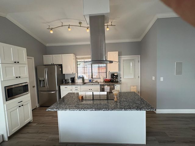 1315 Hidalgo Cir, Roseville, CA 95747